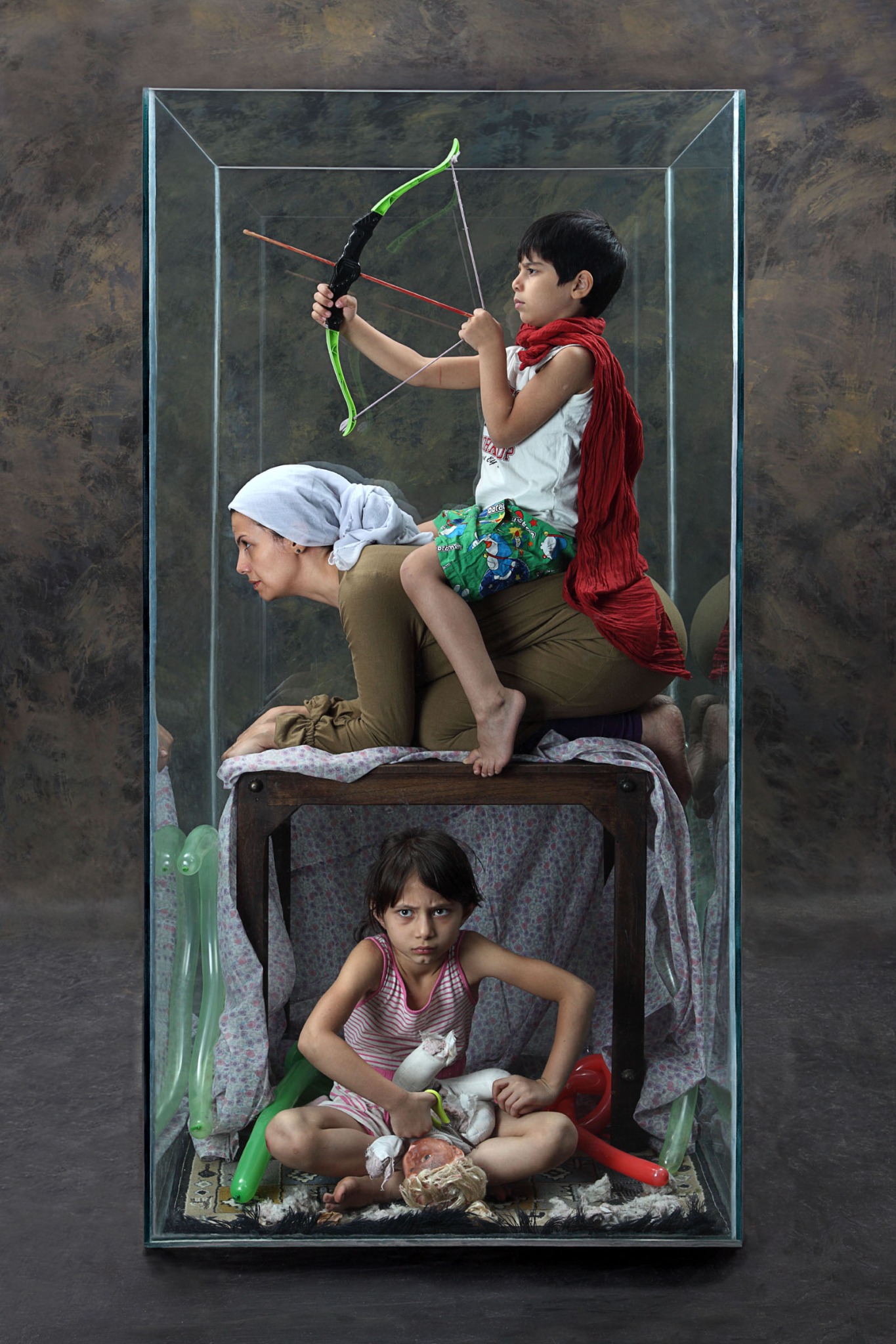 Kate Moss Family — Mahsa Alikhani